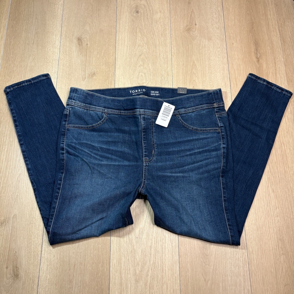 Torrid Lean Jean Super Soft High Rise Dark Wash Skinny Jeggings 2S Short 18-20